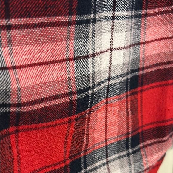 ABERCROMBIE & FITCH Medium Muscle Fit Red Blue White Flannel Plaid Button Down - Picture 4 of 7